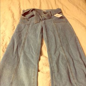Cropped high waisted flare pants with tie